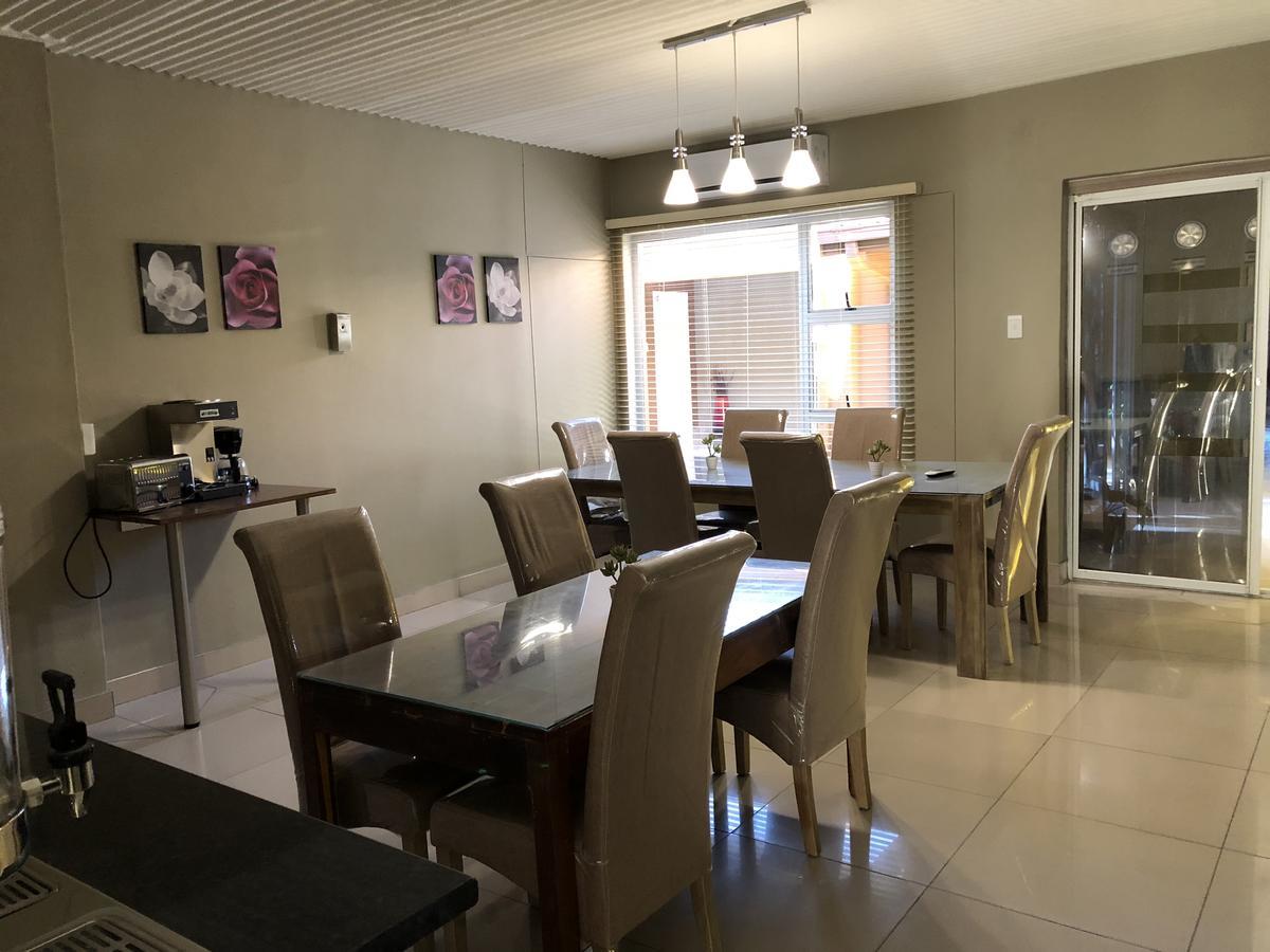 City Lodge Etosha Omuthiya المظهر الخارجي الصورة